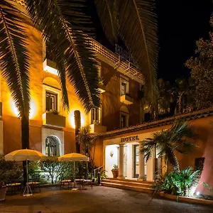 Hotell L'arena, Fréjus